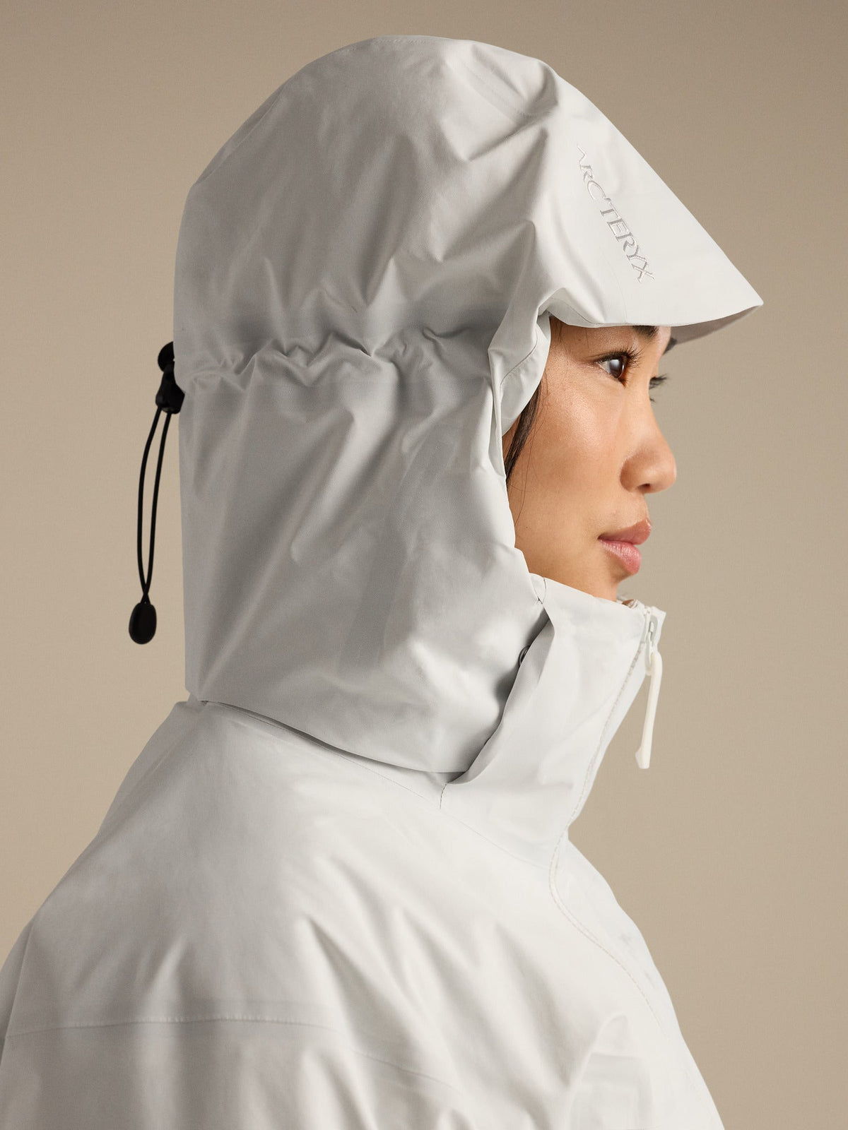 Arc'teryx Altira Women's Insulated Cropped Jacket – White