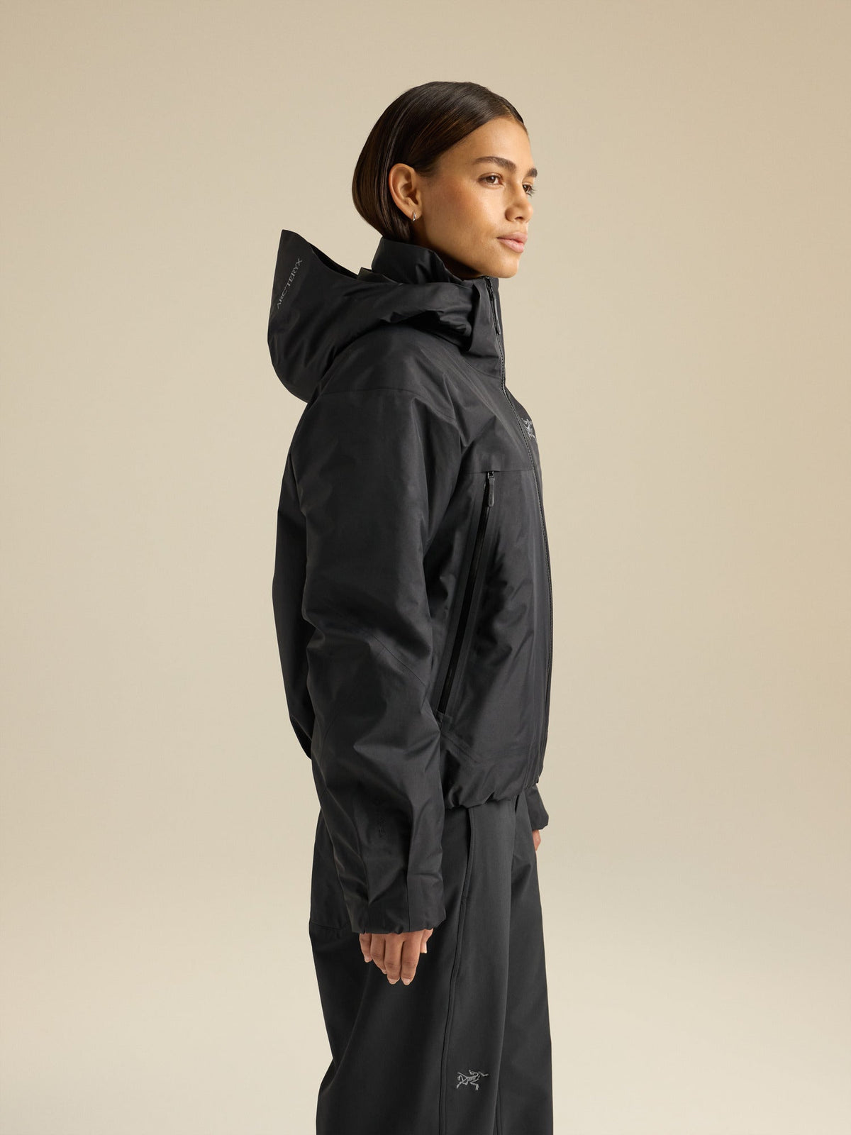 Arc'teryx Altira Women's Insulated Cropped Jacket – Black