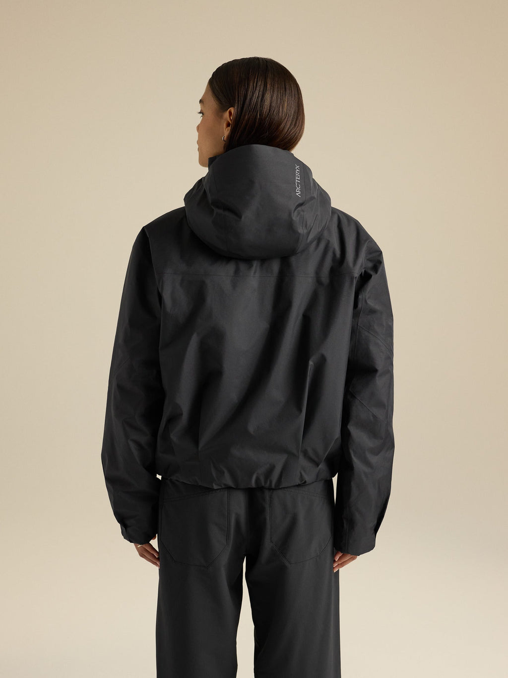 Arc'teryx Altira Women's Insulated Cropped Jacket – Black