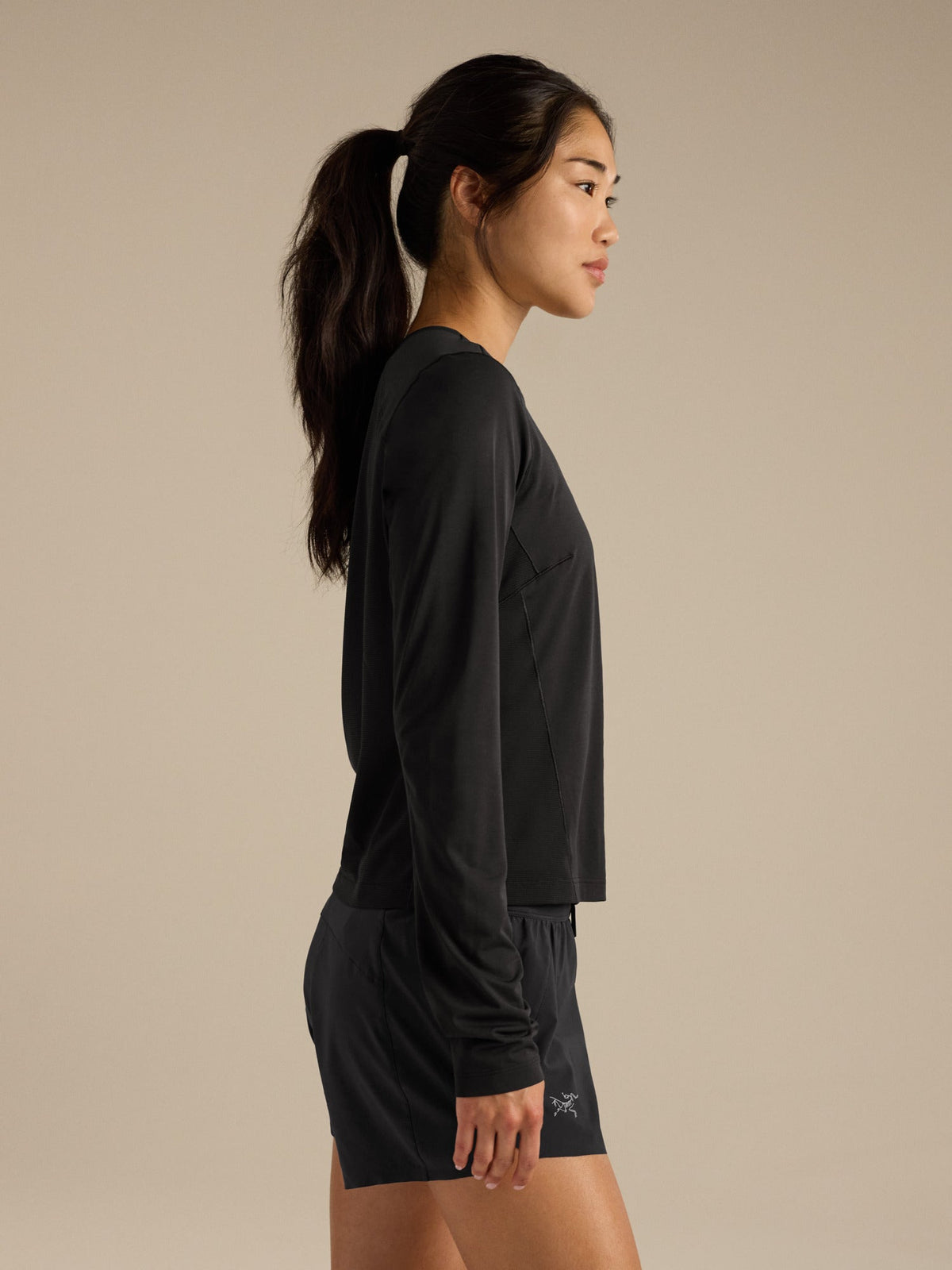 Arc'teryx Norvan Women's Long-Sleeve Crew Shirt – Black