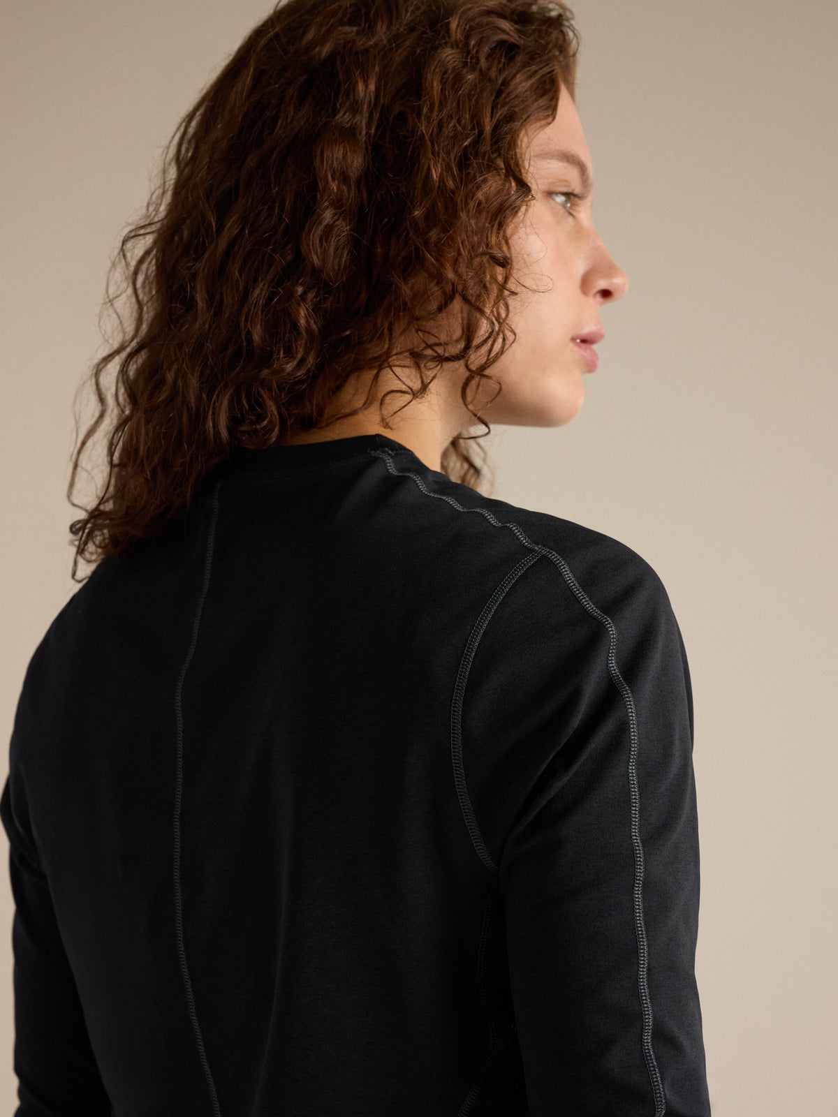 Arc'teryx Women's Long-Sleeve Crew Base Layer – Black