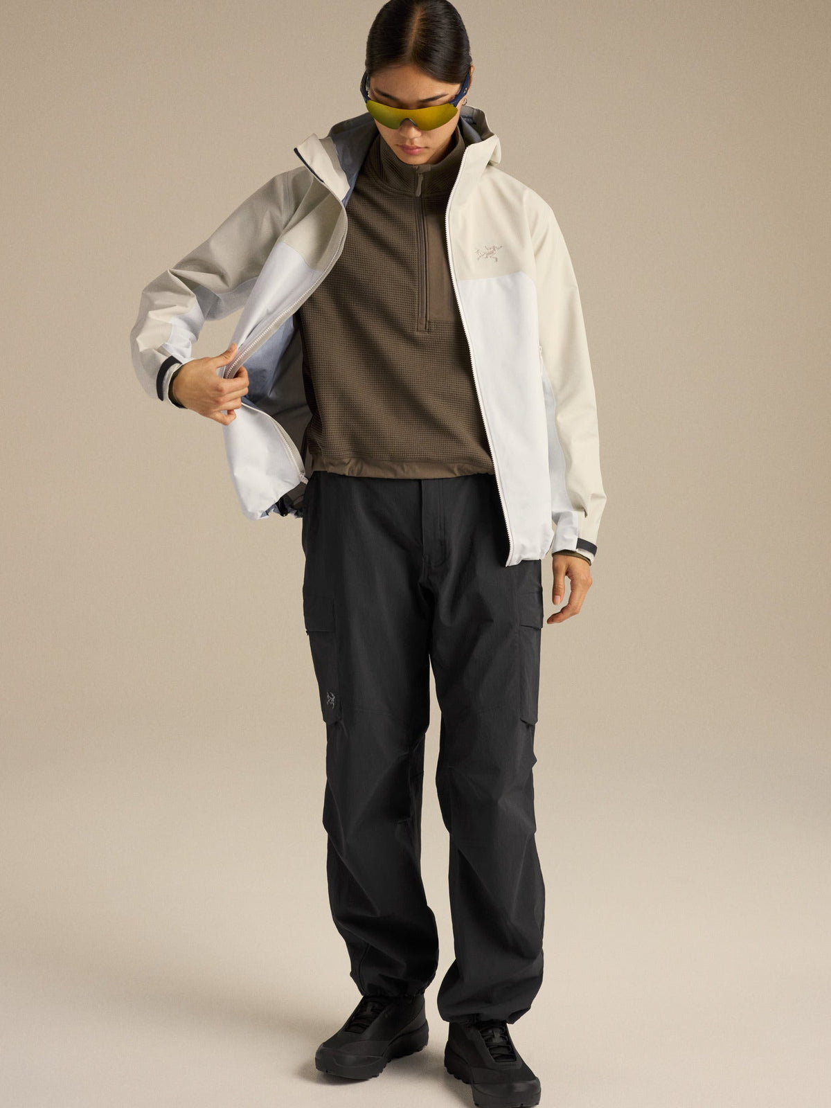 Arc'teryx Beta Women's Jacket – White / Beige